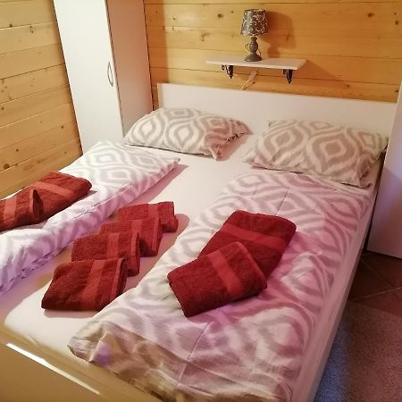 Apartma Suzy Pobegi Ngoại thất bức ảnh