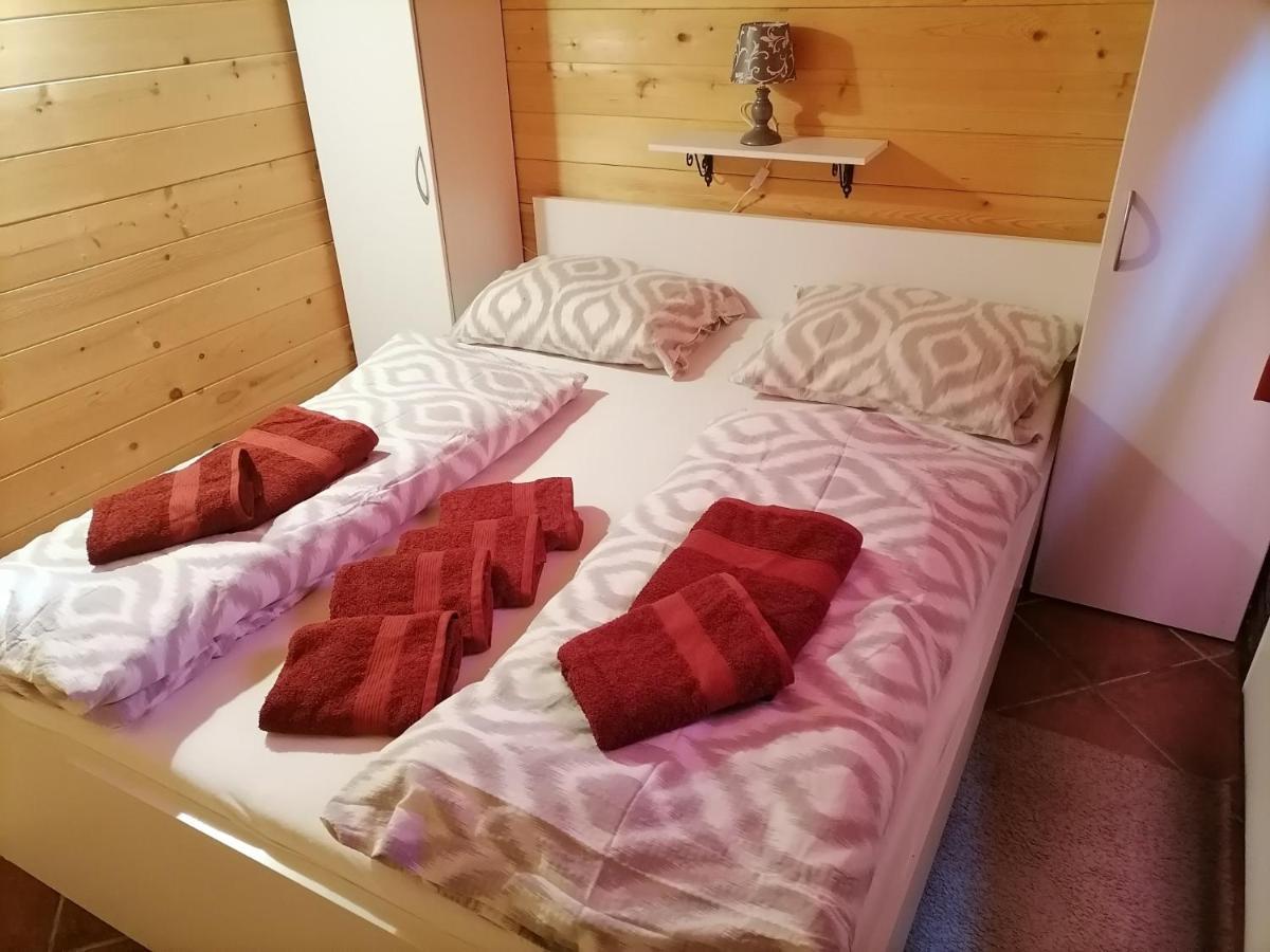 Apartma Suzy Pobegi Ngoại thất bức ảnh